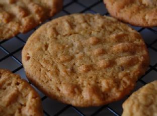 Peanut Butter Sriracha Cookies
